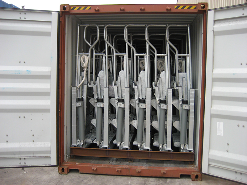 活动梯 出口集装箱.jpg 活动梯 出口集装箱.jpg